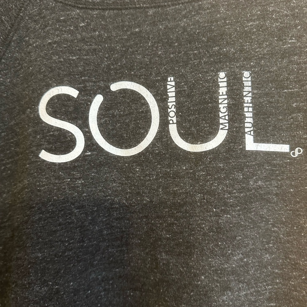 Woman’s sweatshirt size small like new